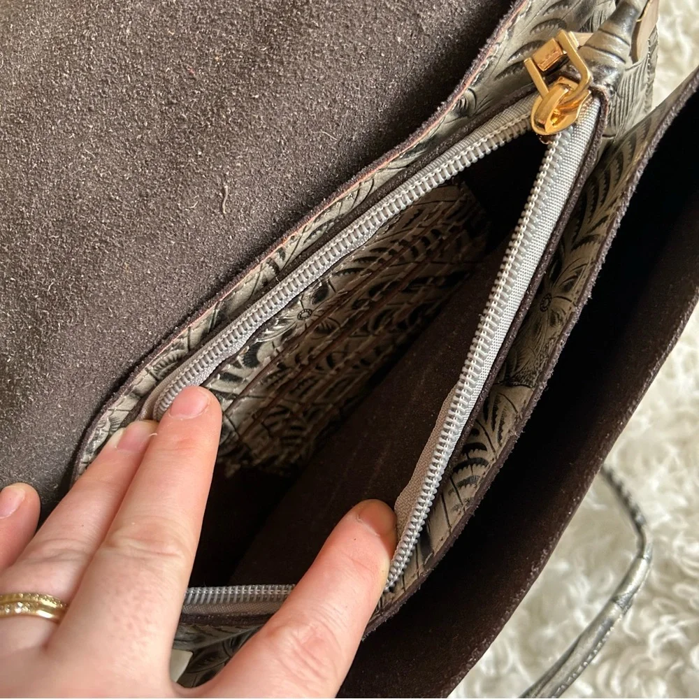 🔴 3/$15! Street Level Grey/Silver Embossed Foldover Crossbody Handbag - Picture 7 of 8